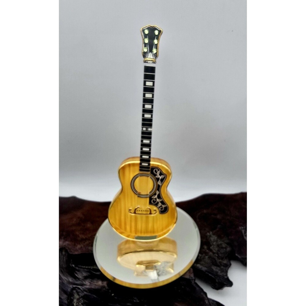 Glass Baron Classic Woodgrain Guitar Deluxe Acoustic 22k Genuine Crystals